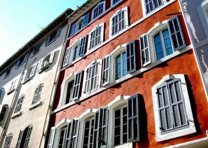Sur Le Vieux Port , Appartement 50M2, 4Pers