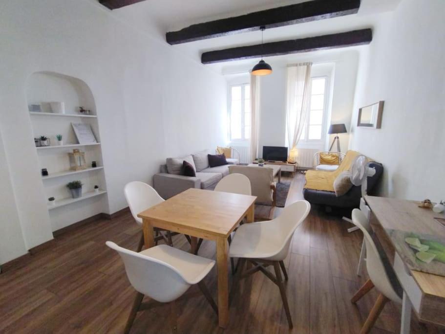 Sur Le Vieux Port , 50m2, 4pers Appartement Marseilles